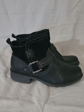 EARTH ORIGINS By EARTH Paris Black Suede Leather Ankle Boot Zipper Size 7.5W